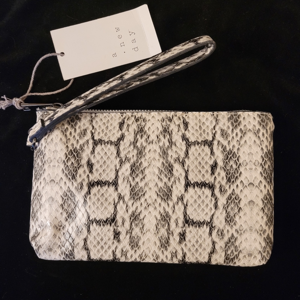 A new day clutch